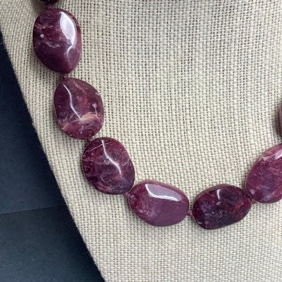 Marbled Organic Bead Necklace 15 In Maroon Purple Knotted Cord Gold Retro BoHo - Picture 3 of 7